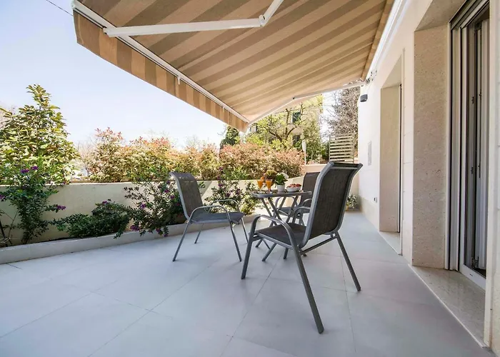 Amaris Luxury Apartments