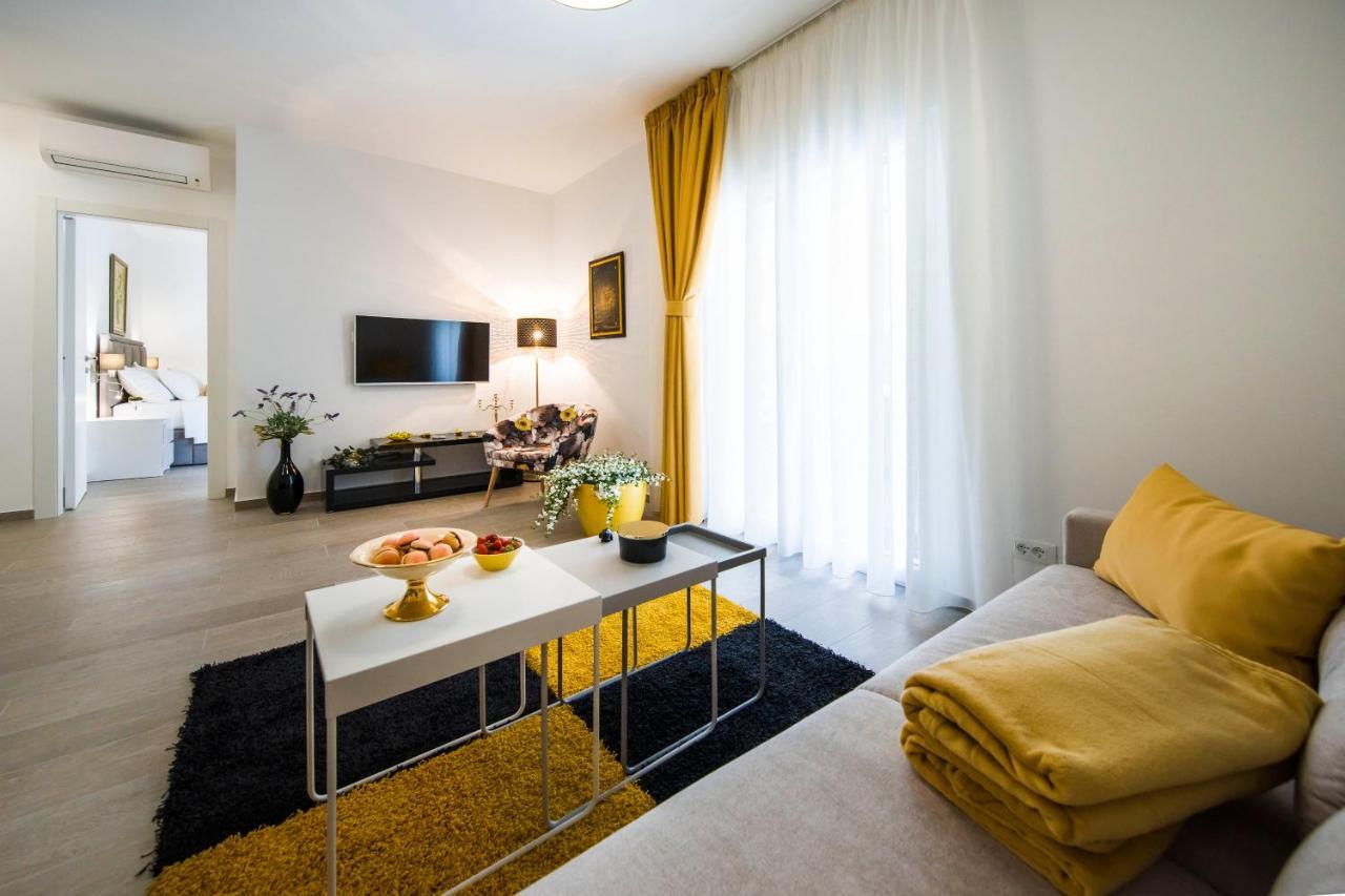 Amaris Luxury Apartament *