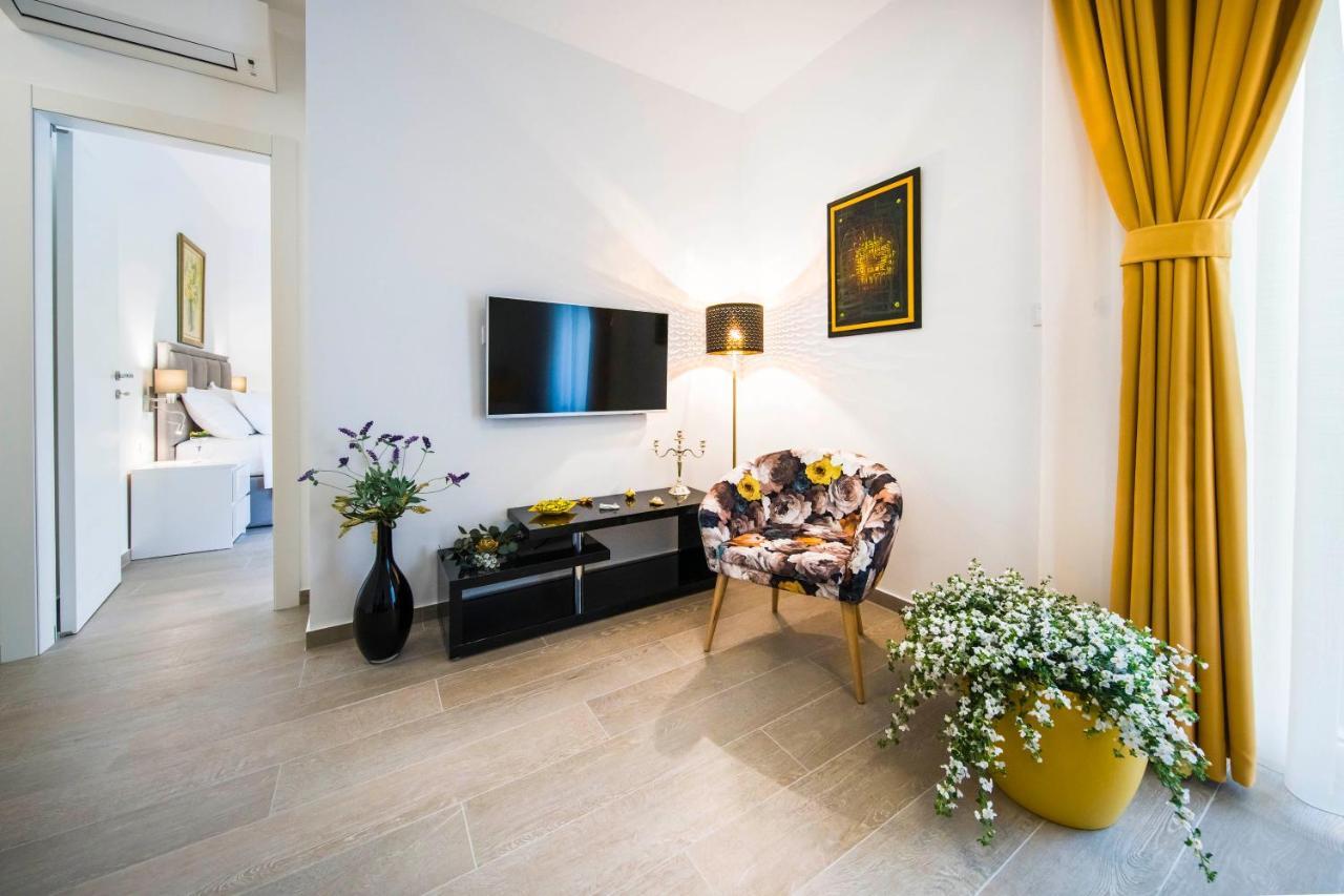 Amaris Luxury Apartment